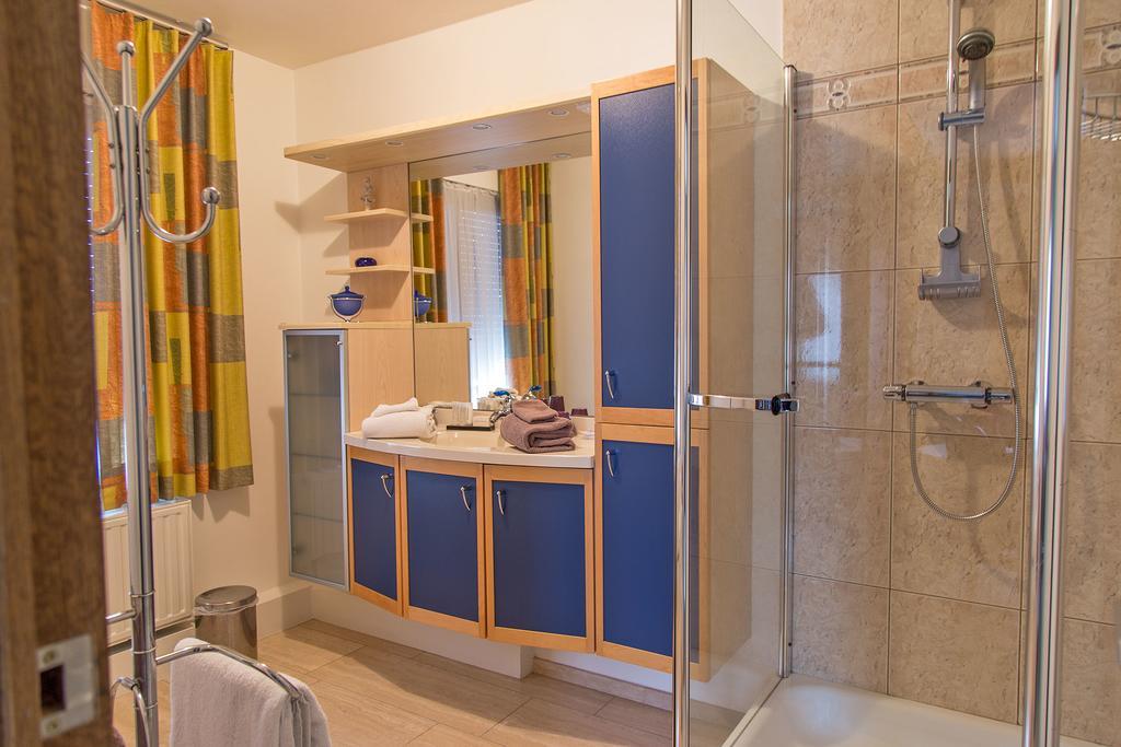 Hotel Wilgenhof Maaseik Εξωτερικό φωτογραφία